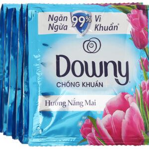 Nước xả vải Downy hương nắng mai 18ml