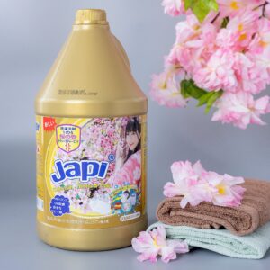 Nước giặt xả Japi Hương Hoa Anh Đào Vàng Nhật Bản 3.5L