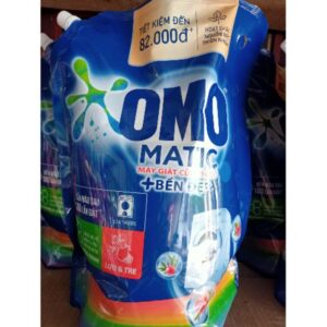 Nước giặt OMO Matic cửa trước bền màu tinh chất Lựu Tre túi 2.8kg