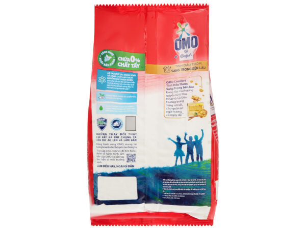 Bột giặt OMO Comfort tinh dầu thơm nồng nàn túi 700g