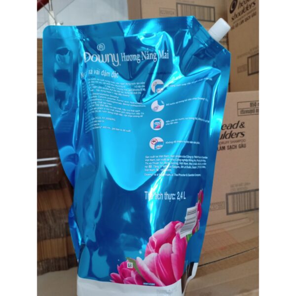 Nước xả vải Downy hương nắng mai túi 2.3 lít