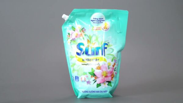 Nước Giặt Surf Hương Sương Mai Dịu Mát Túi 3.3Kg