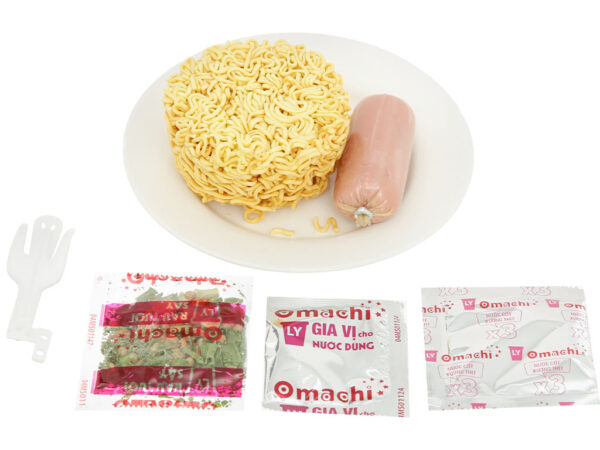 Mì khoai tây Omachi sườn hầm ngũ quả ly 115g (có cây thịt thật)