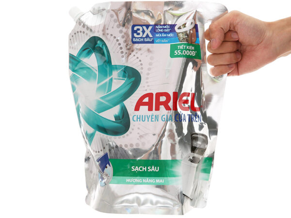 Nước giặt Ariel chuyên gia cửa trên sạch sâu hương nắng mai túi 2kg