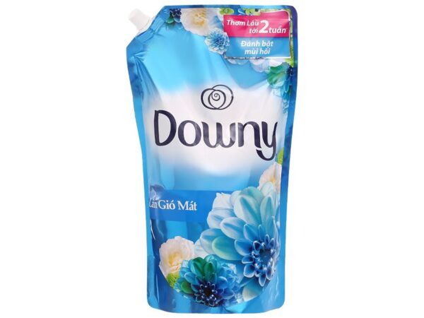 Nước xả vải Downy làn gió mát túi 1.5 lít