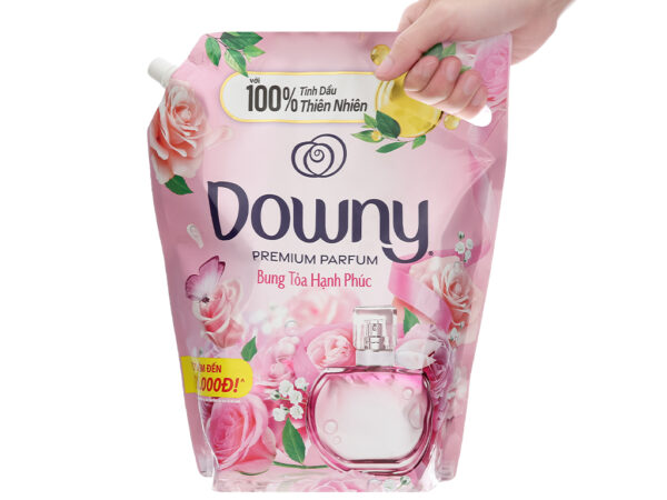 Nước xả vải Downy tinh dầu thiên nhiên bung tỏa hạnh phúc túi 3 lít